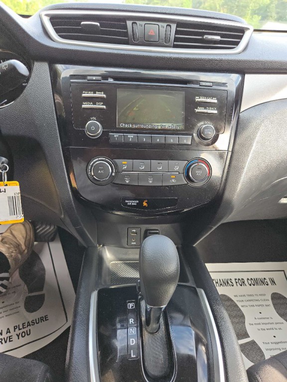 2015 Nissan Rogue Image 47