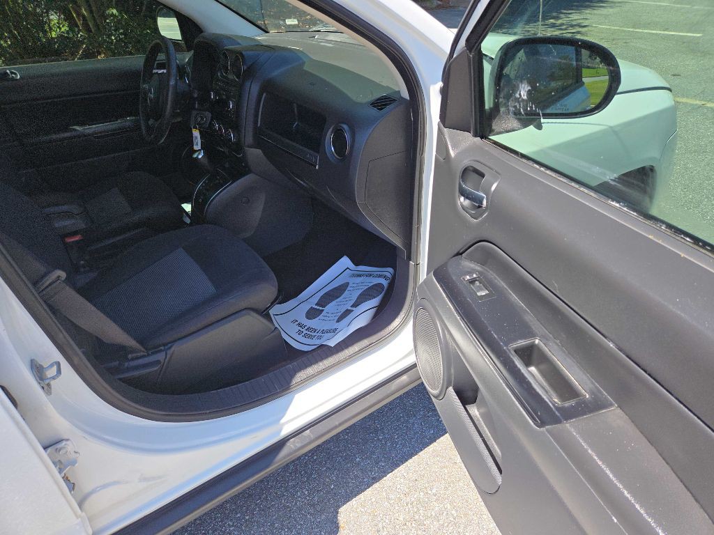 2013 Jeep Compass Image 7