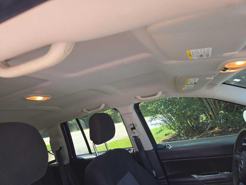 2013 Jeep Compass Image 11