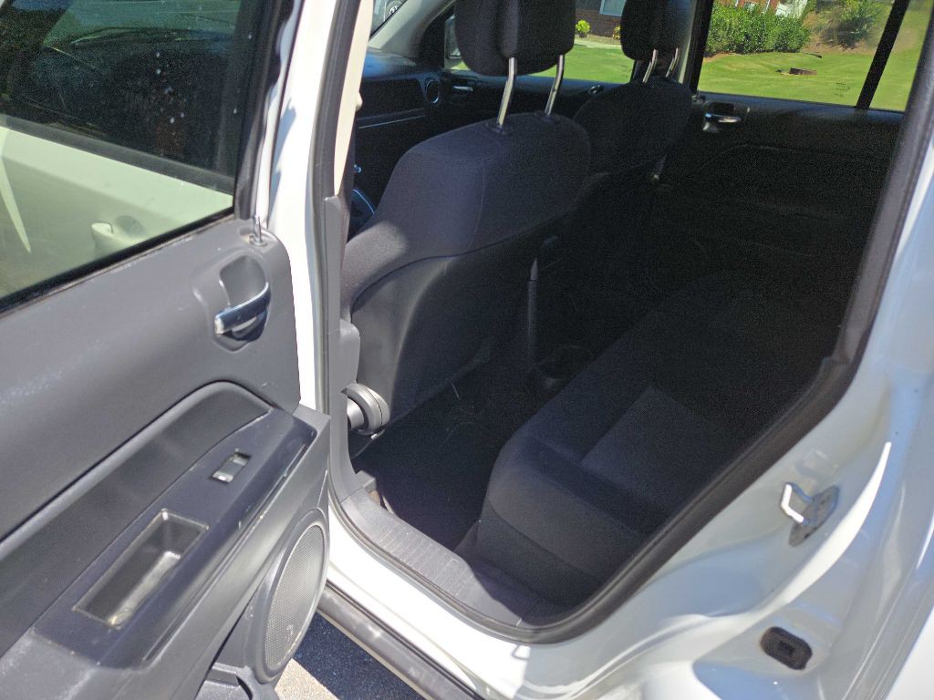 2013 Jeep Compass Image 19