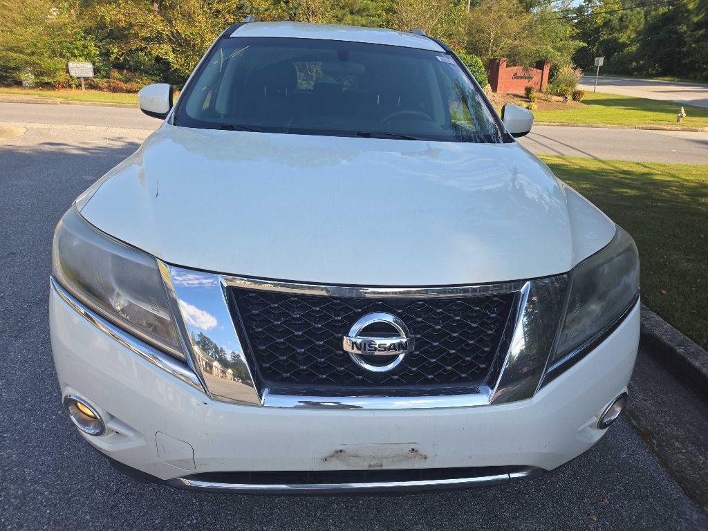 2013 Nissan Pathfinder Image 2