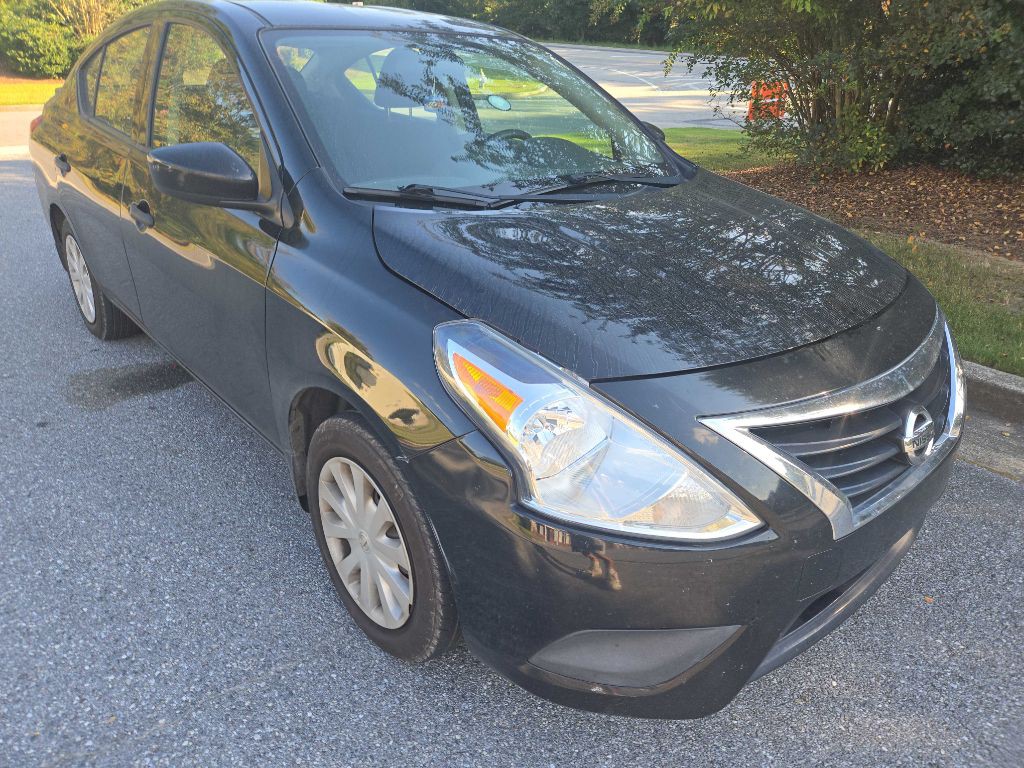 2019 Nissan Versa Image 6