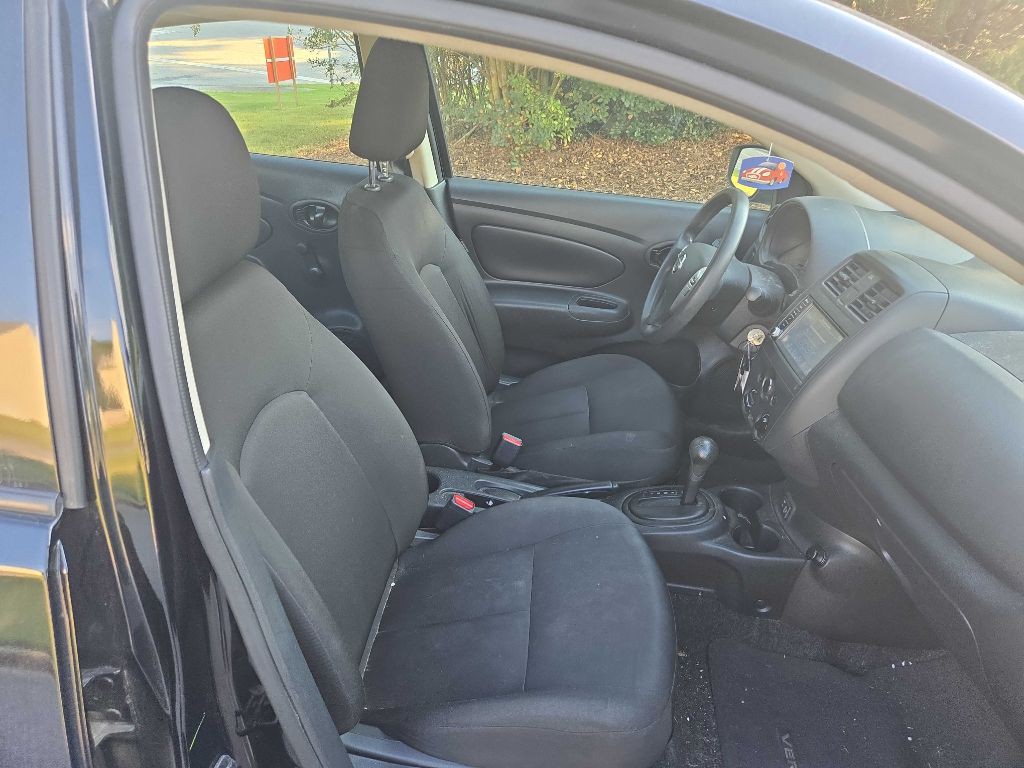 2019 Nissan Versa Image 8