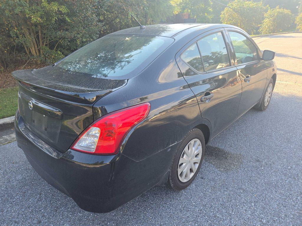 2019 Nissan Versa Image 9