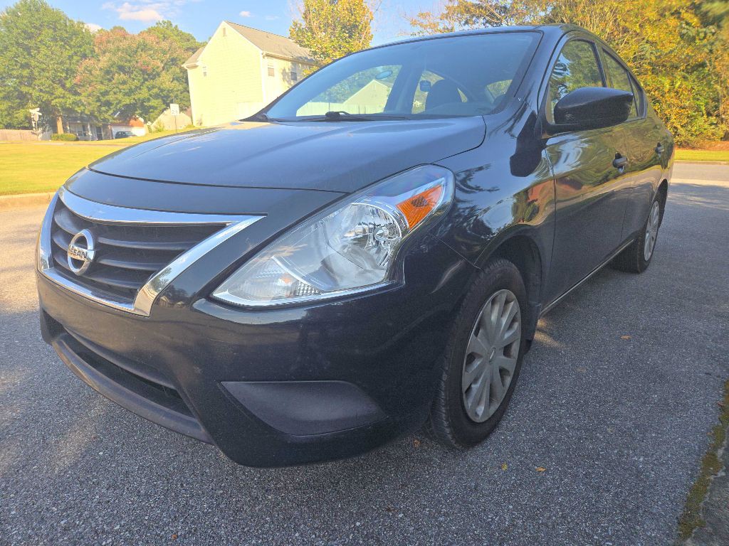 2019 Nissan Versa Image 17