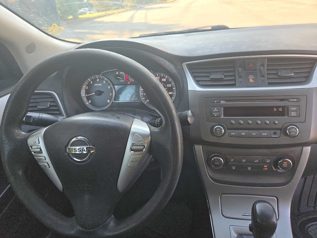 2014 Nissan Sentra Image 8