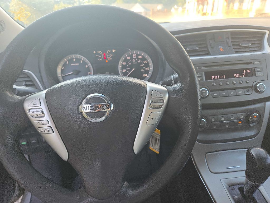 2014 Nissan Sentra Image 19