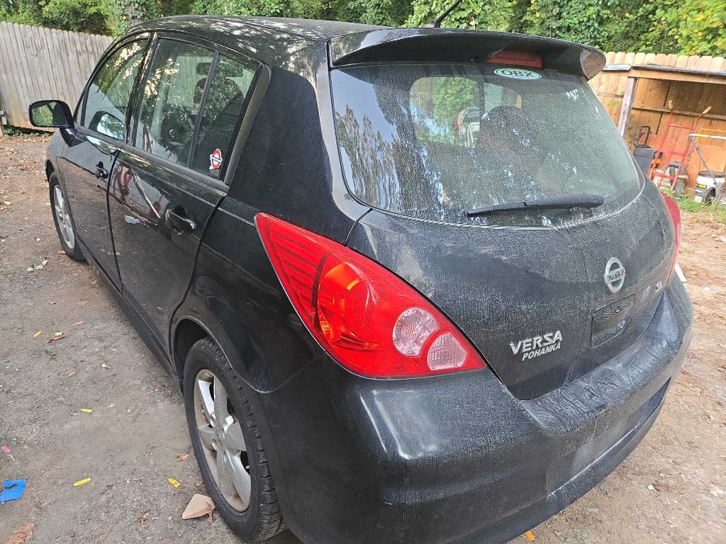 2012 Nissan Versa Image 28