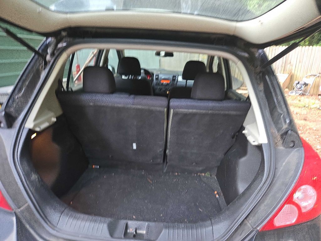 2012 Nissan Versa Image 29