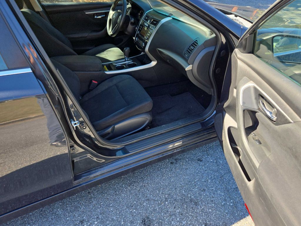 2015 Nissan Altima Image 5
