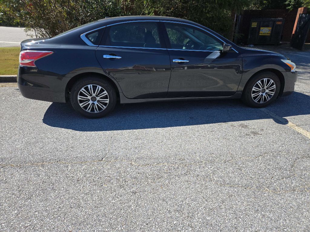 2015 Nissan Altima Image 19
