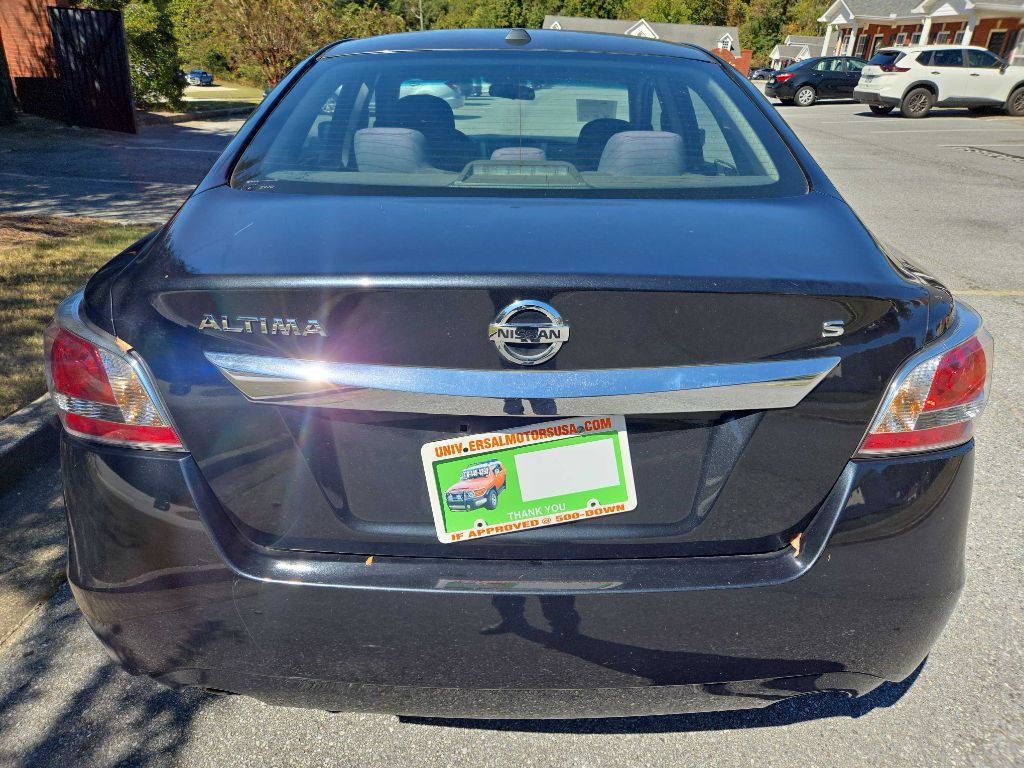 2015 Nissan Altima Image 35