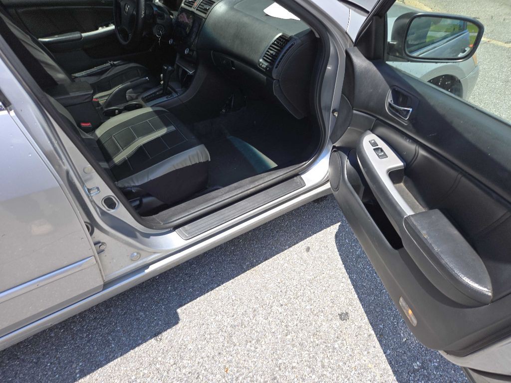 2003 Honda Accord Image 6