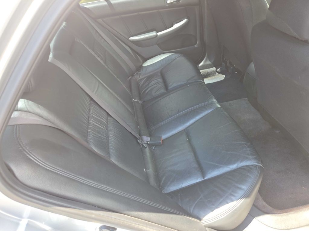 2003 Honda Accord Image 13