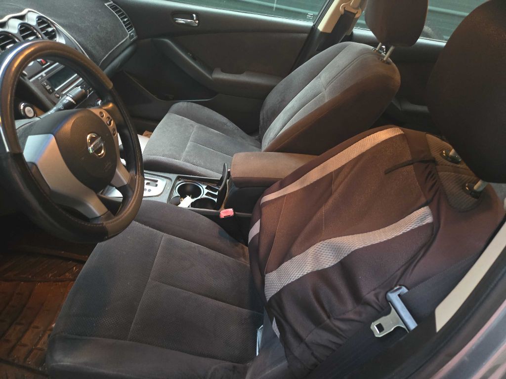 2009 Nissan Altima Image 7