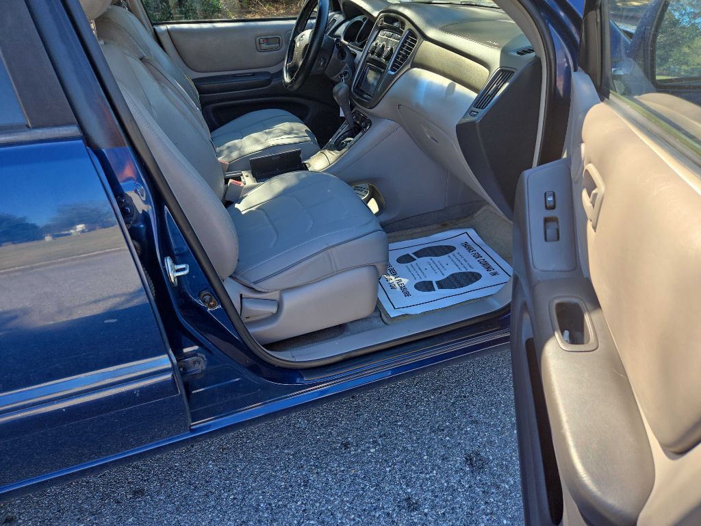 2003 Toyota Highlander Image 4