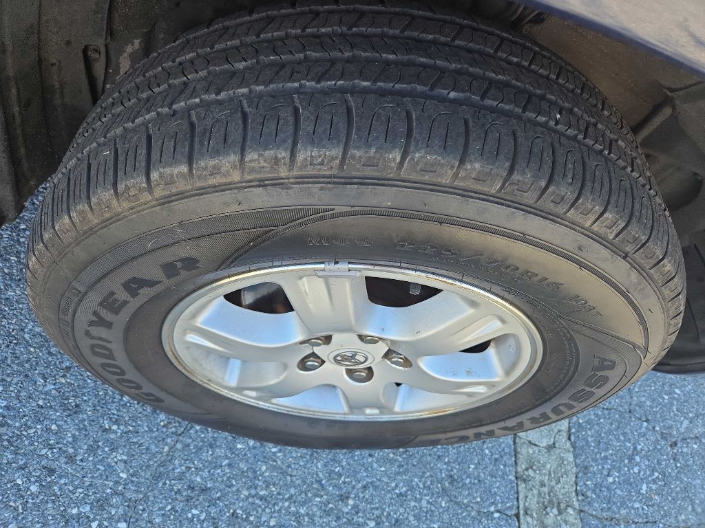 2003 Toyota Highlander Image 7