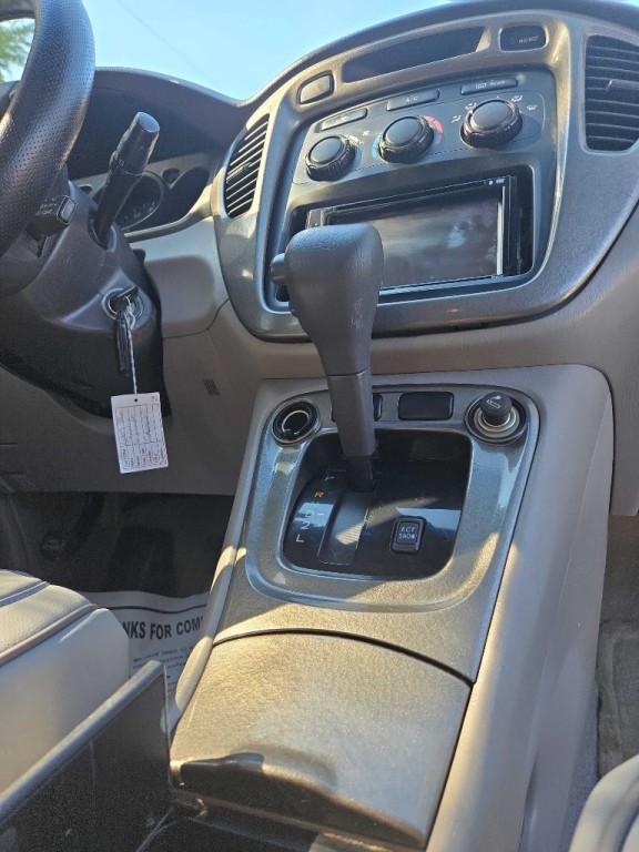 2003 Toyota Highlander Image 11