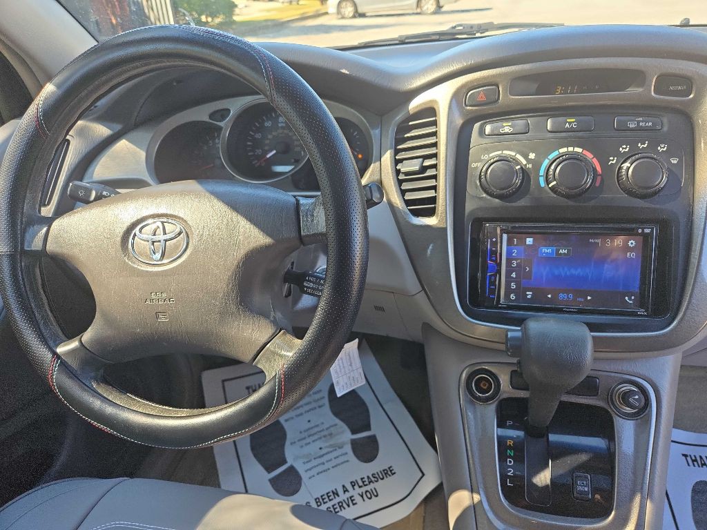 2003 Toyota Highlander Image 13