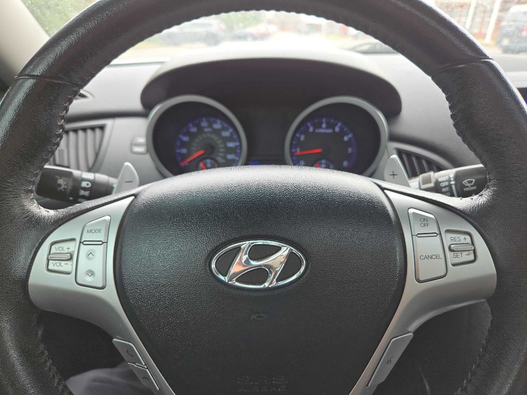 2010 Hyundai Genesis Image 23