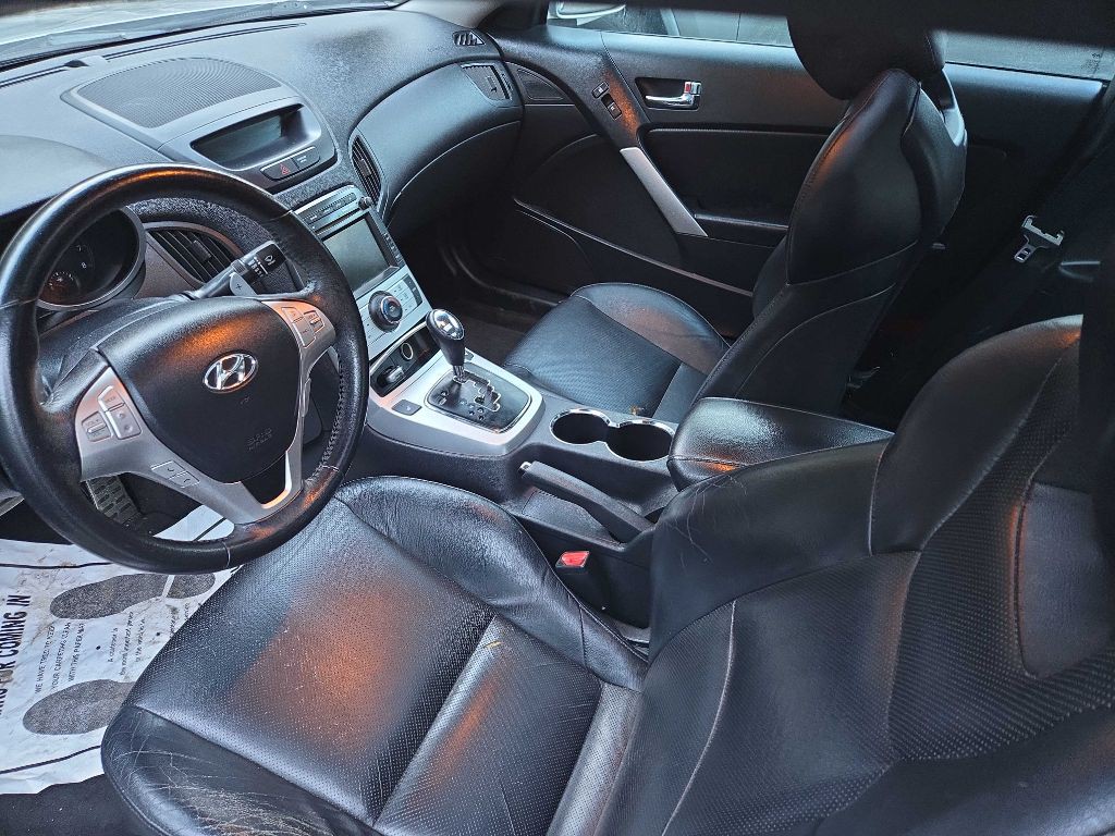 2010 Hyundai Genesis Image 27