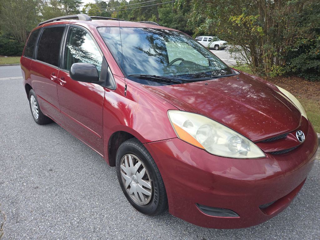 2006 Toyota Sienna Image 2