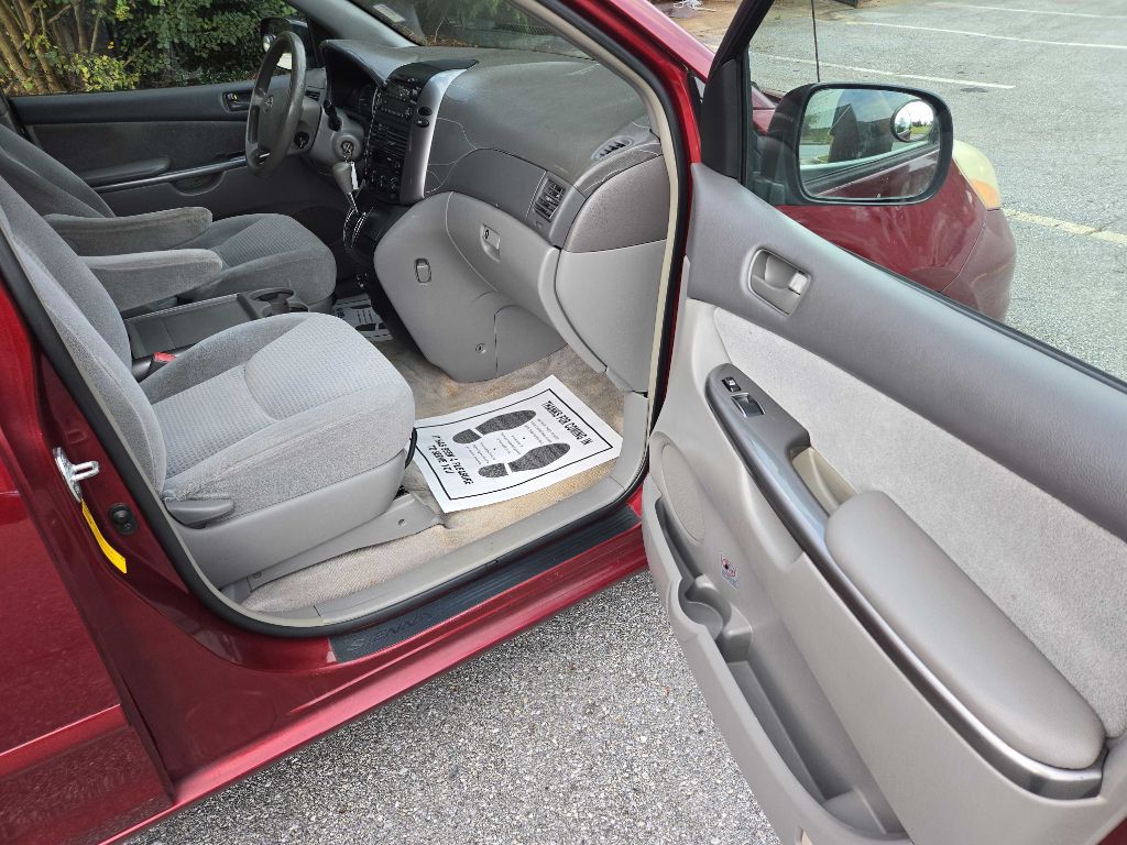 2006 Toyota Sienna Image 6