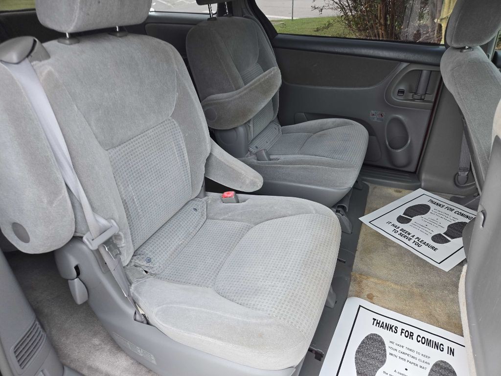 2006 Toyota Sienna Image 11