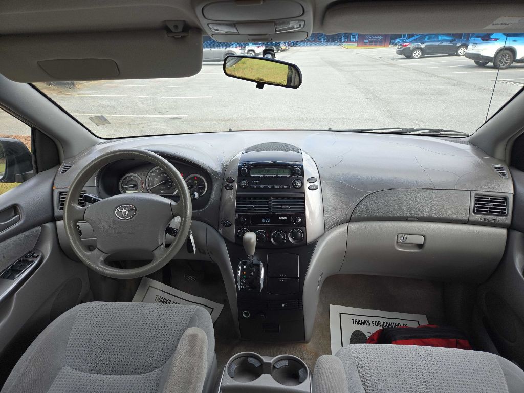 2006 Toyota Sienna Image 13