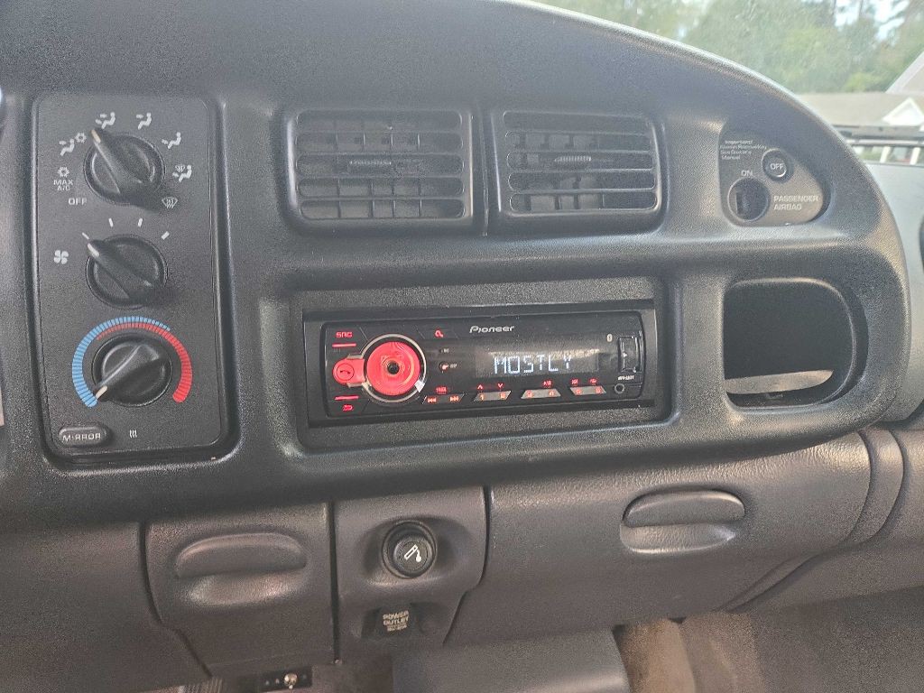 2001 Dodge Ram 1500 Image 4