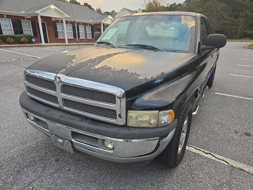 2001 Dodge Ram 1500 Image 2