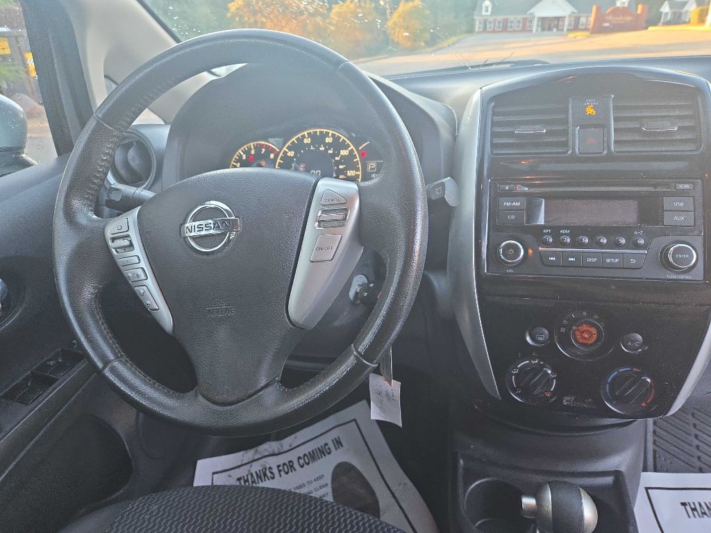 2015 Nissan Versa Image 8