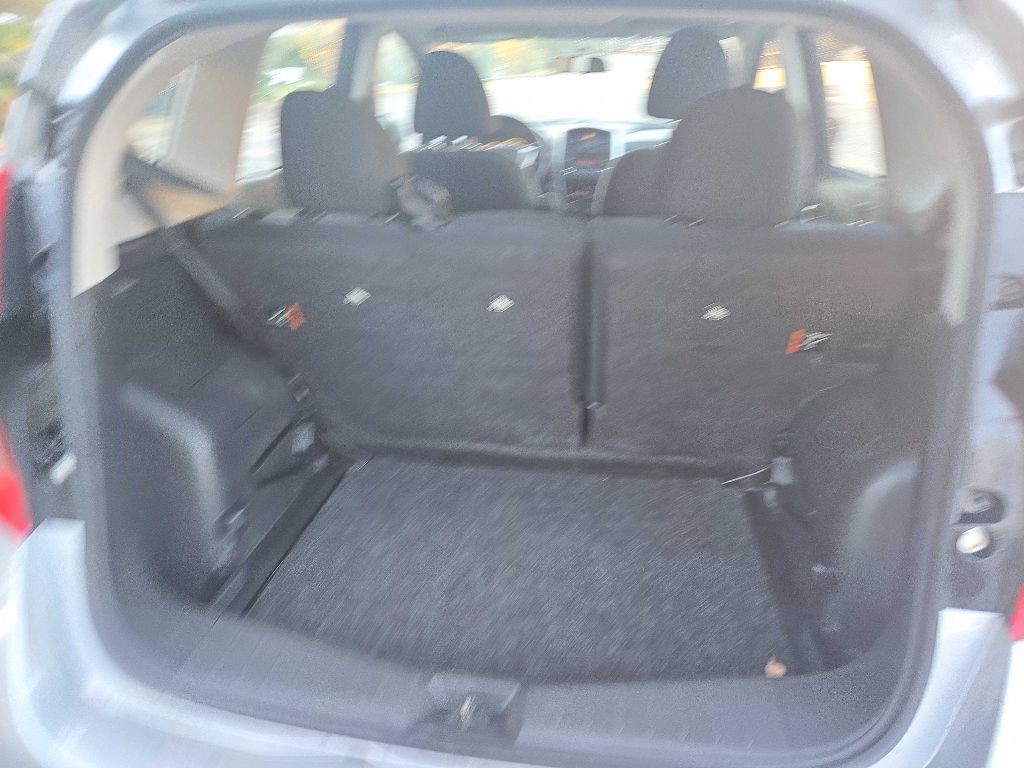 2015 Nissan Versa Image 18