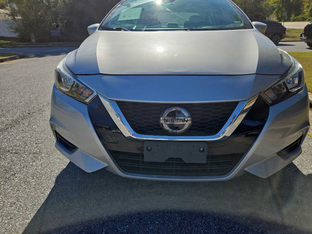 2021 Nissan Versa Image 5