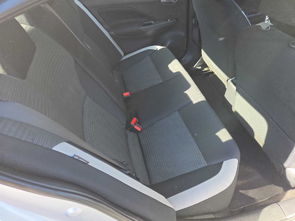 2021 Nissan Versa Image 17