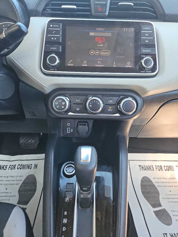 2021 Nissan Versa Image 18