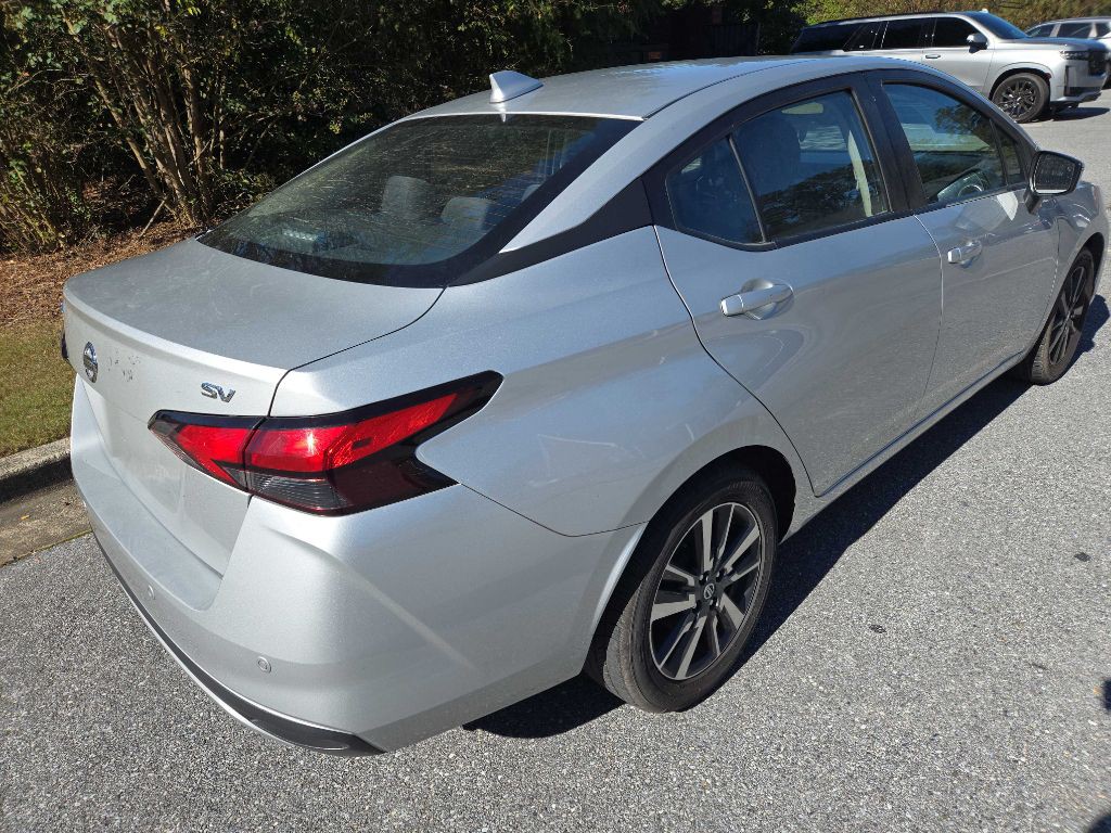 2021 Nissan Versa Image 21