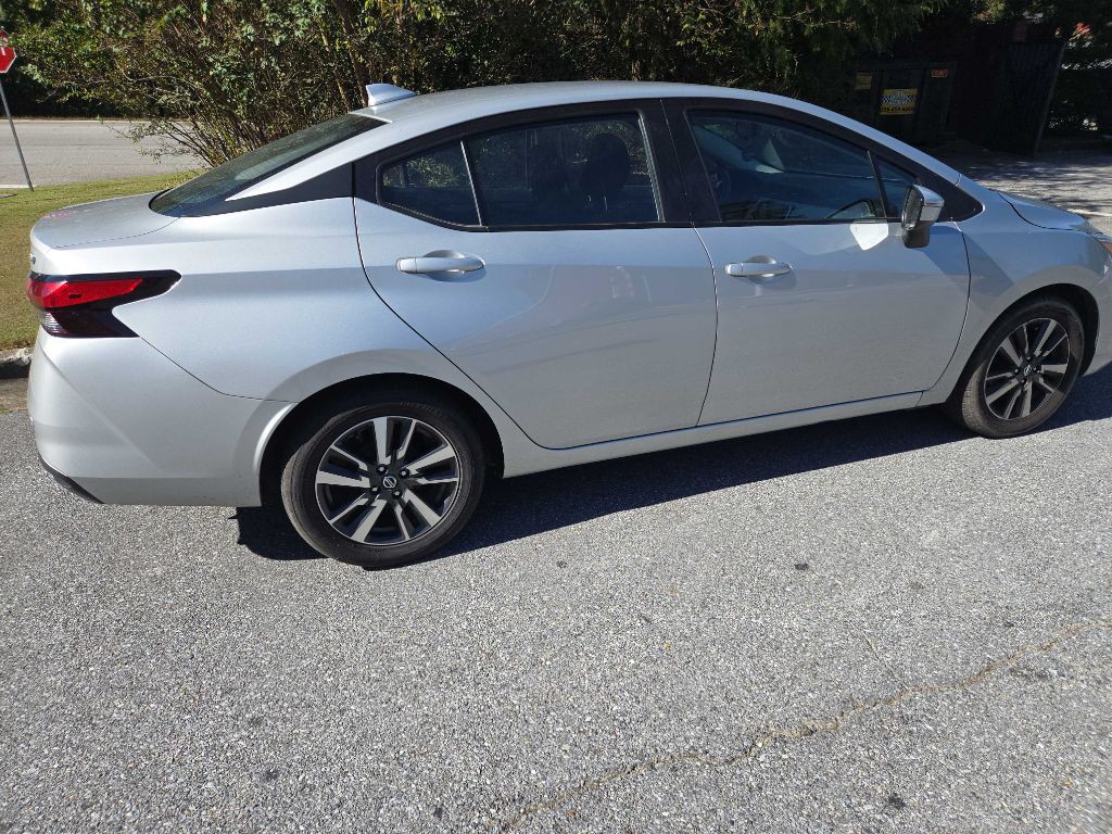 2021 Nissan Versa Image 22