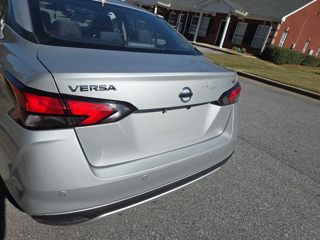 2021 Nissan Versa Image 23