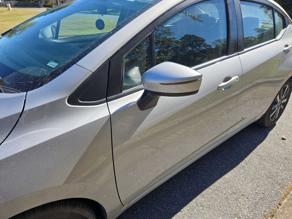2021 Nissan Versa Image 37