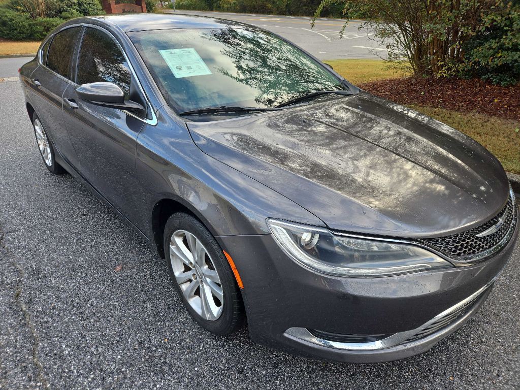 2015 Chrysler 200 Image 6