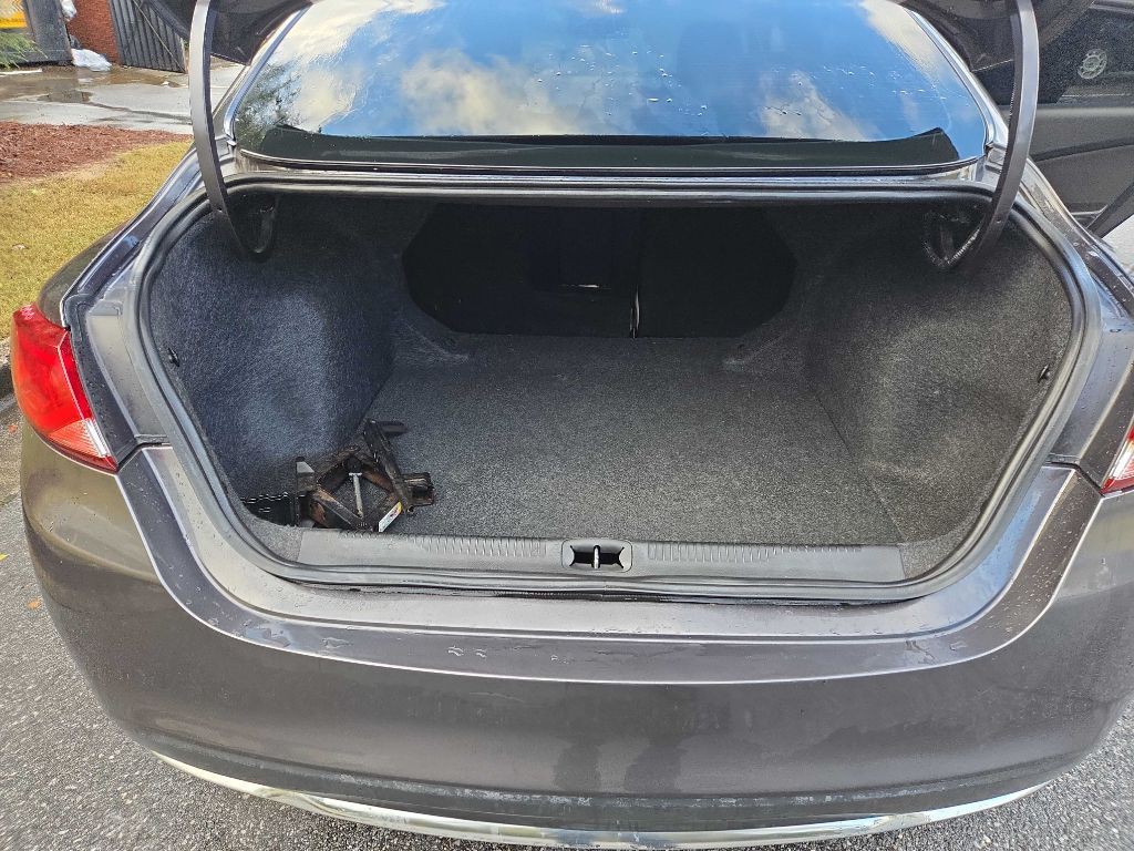 2015 Chrysler 200 Image 20
