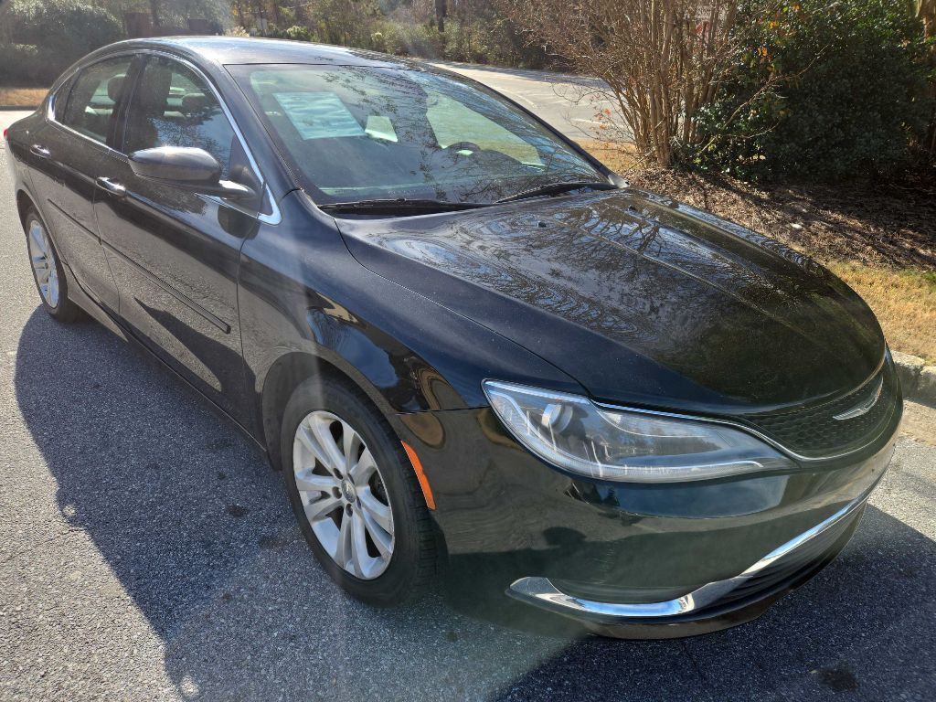 2015 Chrysler 200 Image 4