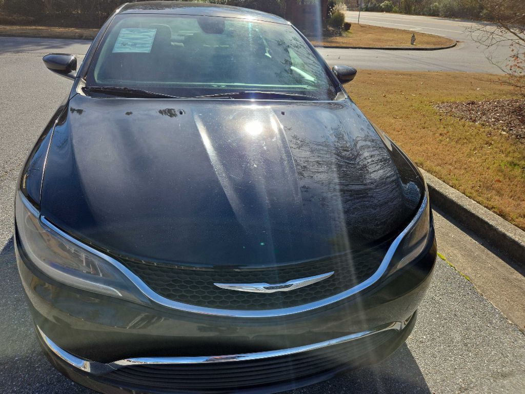 2015 Chrysler 200 Image 5