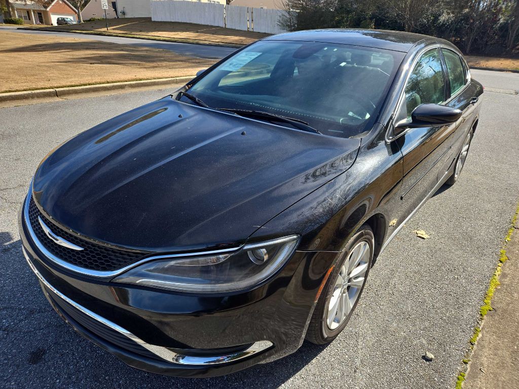 2015 Chrysler 200 Image 6