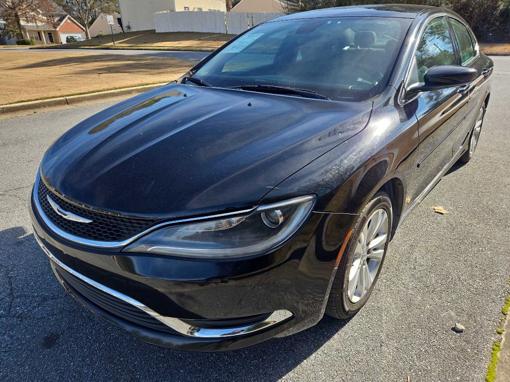 2015 Chrysler 200 Image 2