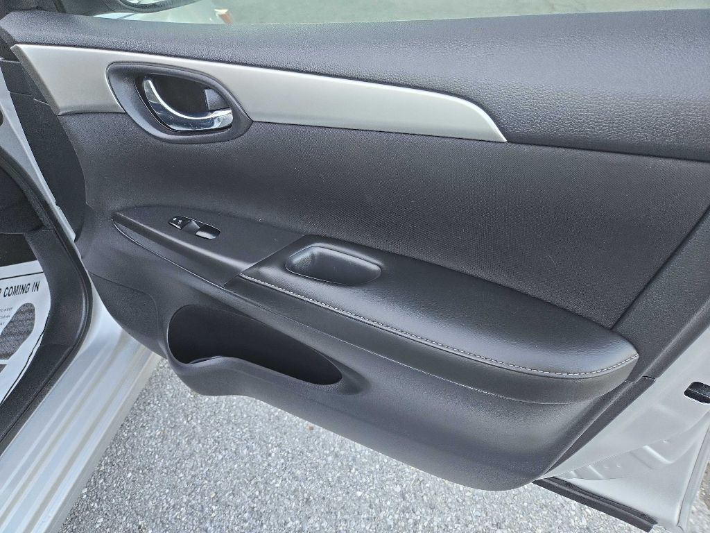 2019 Nissan Sentra Image 4