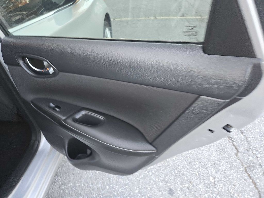 2019 Nissan Sentra Image 13