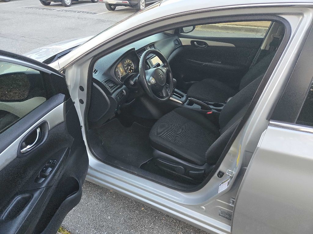 2019 Nissan Sentra Image 35