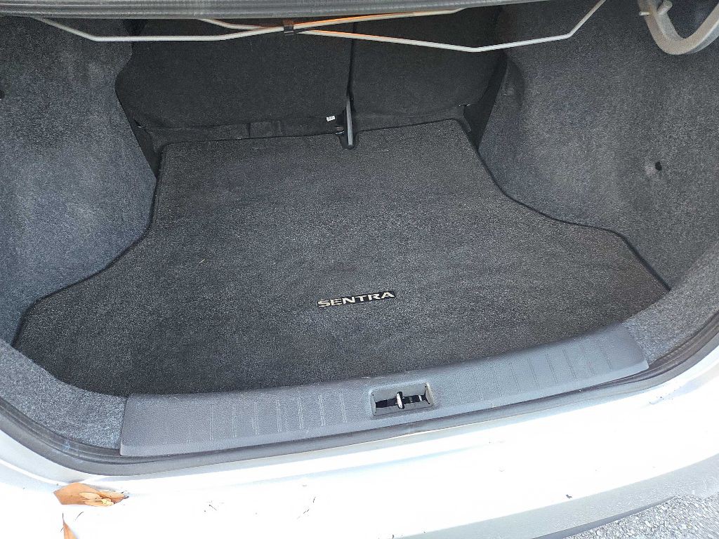 2019 Nissan Sentra Image 43